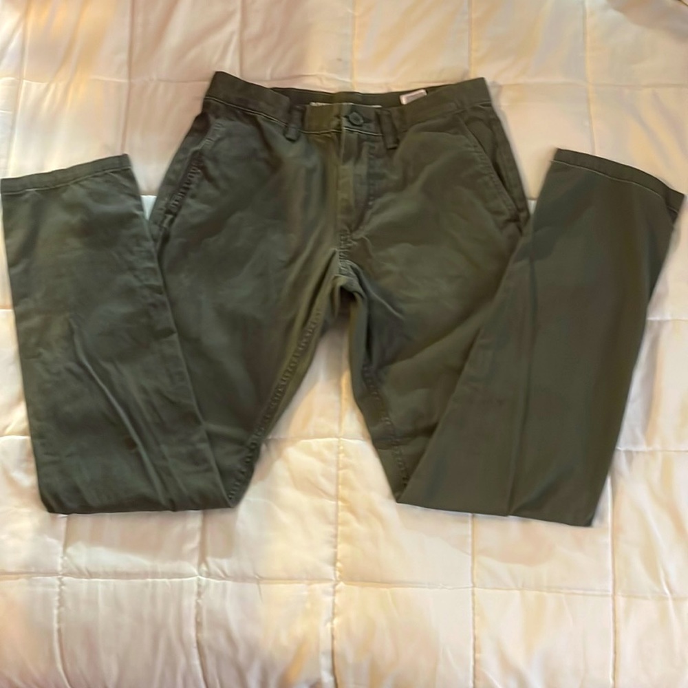 Green khaki pants
